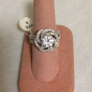 Elegant Silver Women's Ring